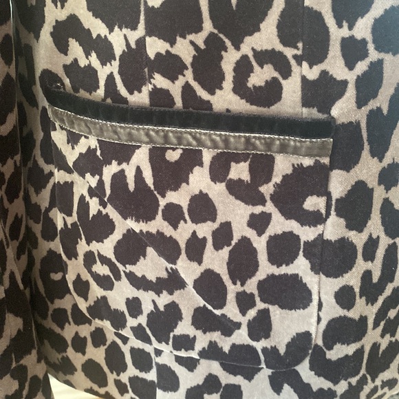 Boden grey & black animal print blazer, size US12 - Picture 3 of 8